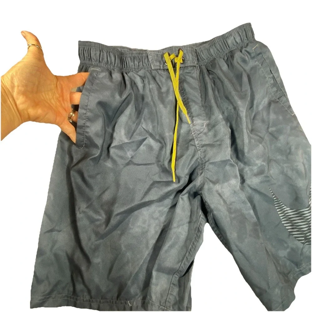 NIKE Swim Shorts XL Big Swoosh Mesh Lined Nylon Pockets Athletic Beach Fish Surf